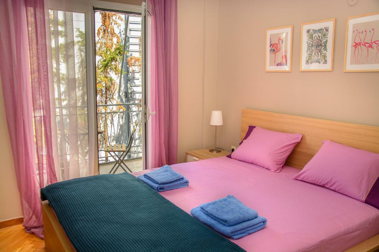Fully Renovated And Relaxing Apartment เอเธนส์ ภายนอก รูปภาพ